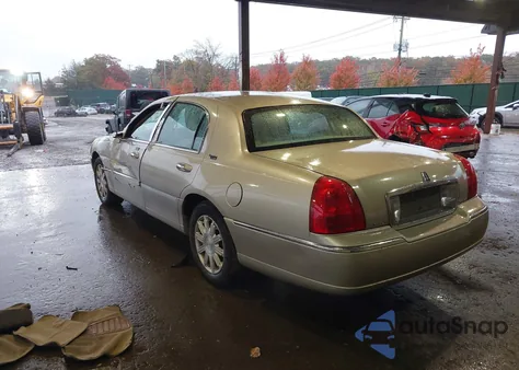 2011 Lincoln Town Car Signature Limited из США, поврежденный, VIN 2LNBL8CV2BX752529